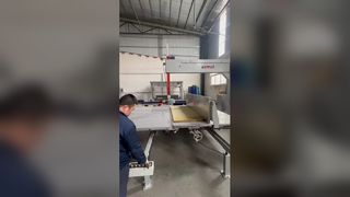 Pionowa maszyna do cięcia pianki TDC-4 2,38 kW Obcinarka do bloków pianki PU do EPE Pearl Cotton i Multi-m