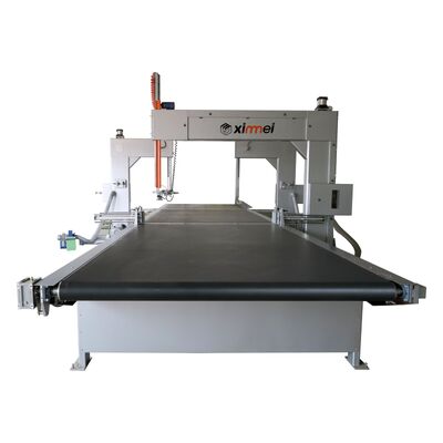 Ciężki, w pełni automatyczny pionowy cięty gąb z cyfrowym ustawieniem grubości i rozmiarem stołu 7000x2300 mm